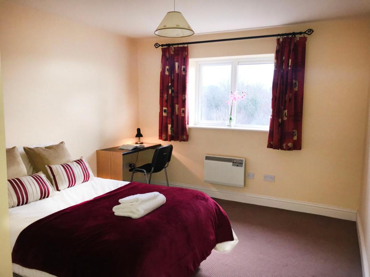 Kings Court Holiday Apartments Tralee Exterior photo