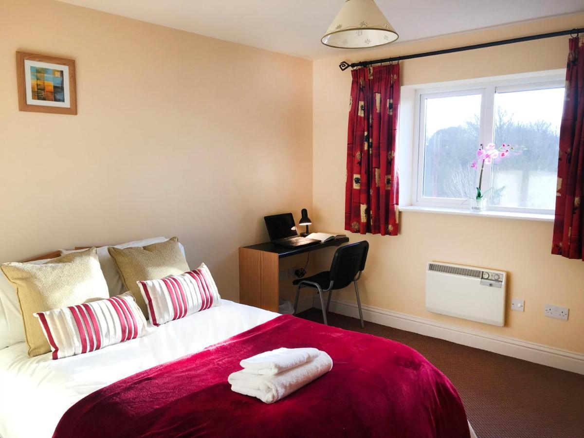 Kings Court Holiday Apartments Tralee Exterior photo